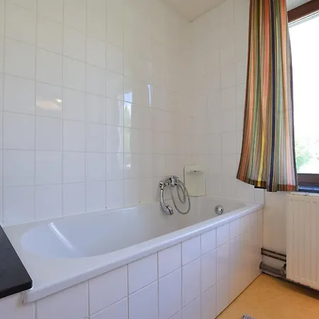 Cozy Holiday In With Private Garden Semesterbostad Bastogne